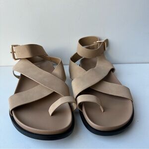 COUTGO Women's Flat Thong Sandals Beach Criss Cross Ankle Buckle Strap Size    7